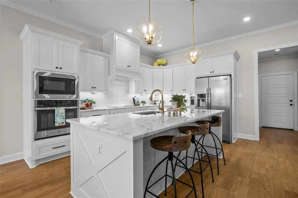 932 Gallant Fox Road Hewitt TX 76643
