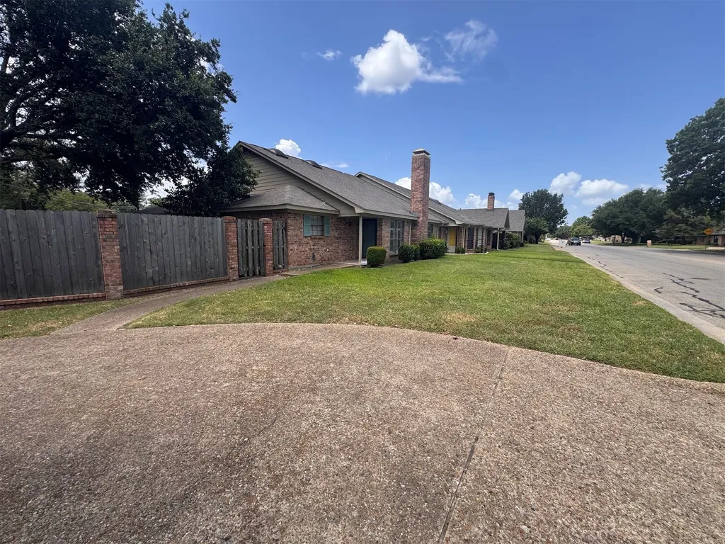 205 Northwood Boulevard Corsicana TX 75110
