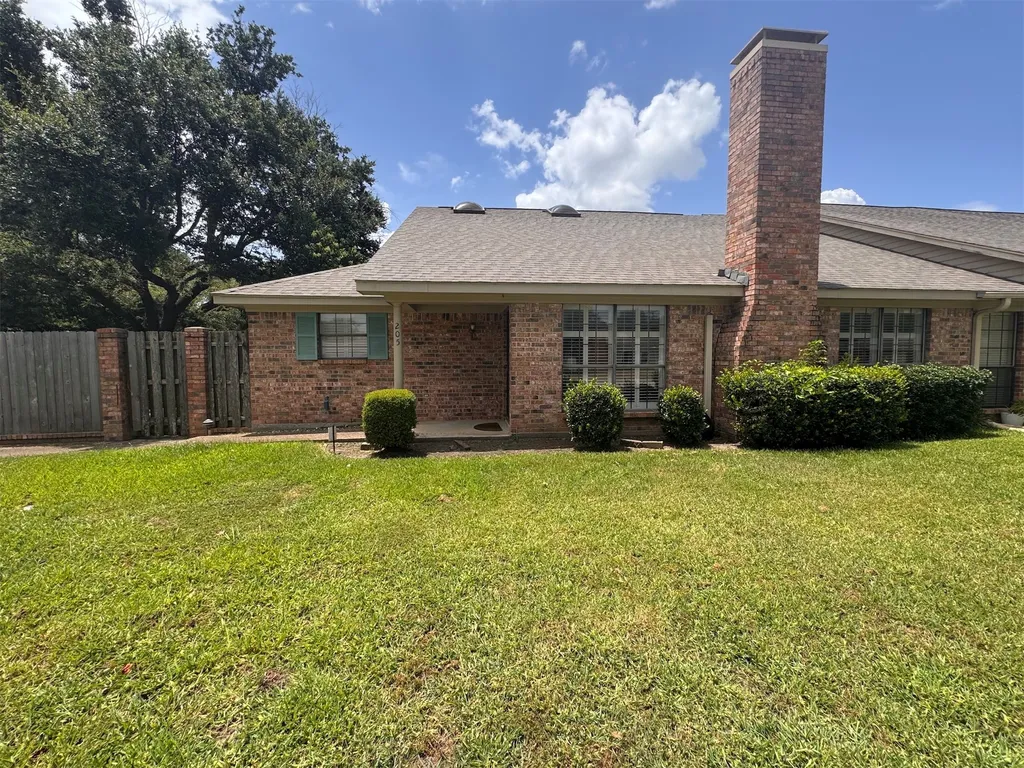 205 Northwood Boulevard Corsicana TX 75110