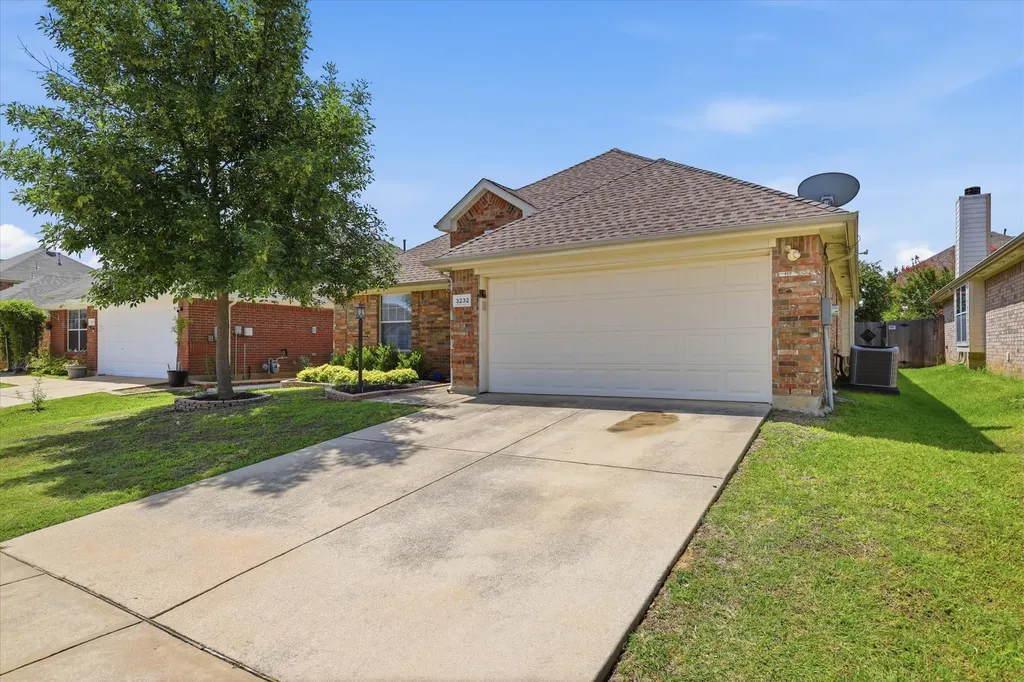 3232 Chesington Drive Fort Worth TX 76137