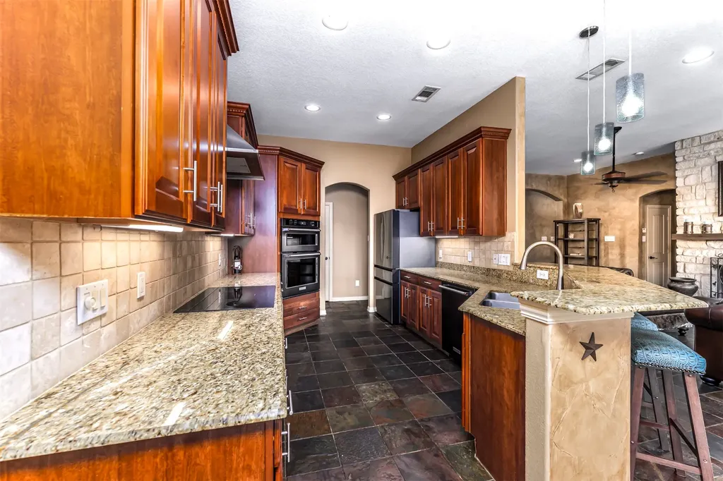 1103 Clayton Court Nemo TX 76070