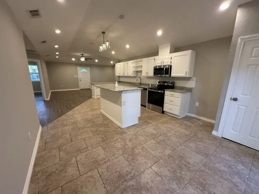 1114 14th Street Mineral Wells TX 76067