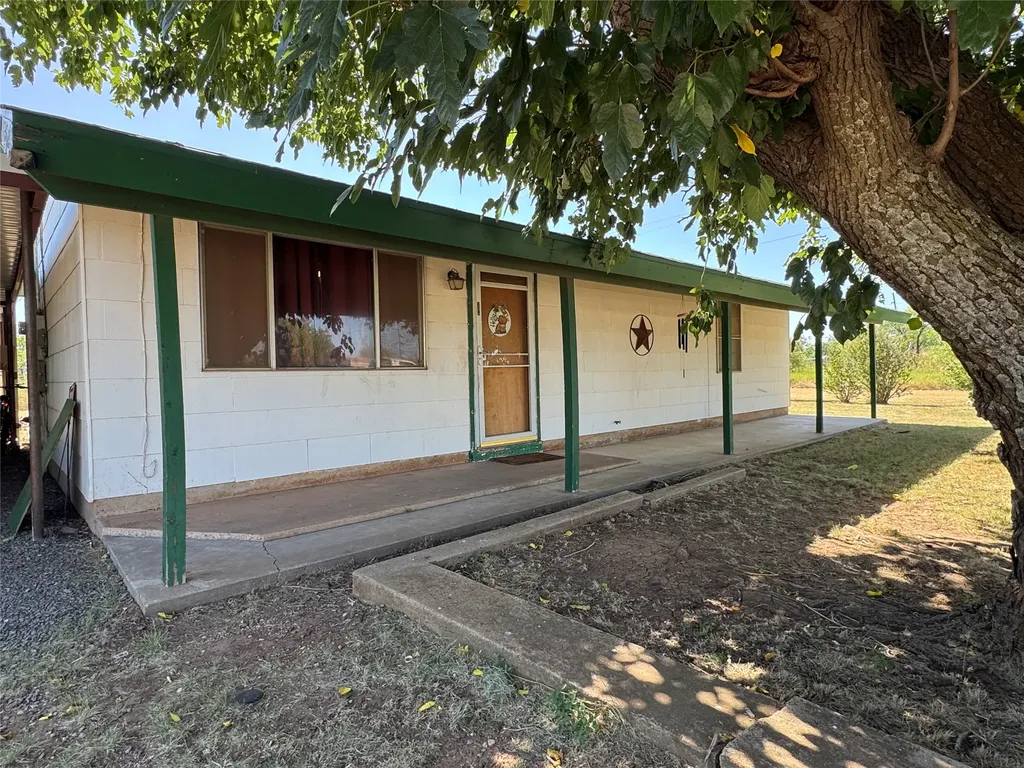 335 S Monroe Avenue Aspermont TX 79502