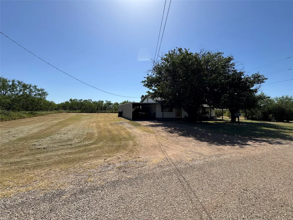 335 S Monroe Avenue Aspermont TX 79502