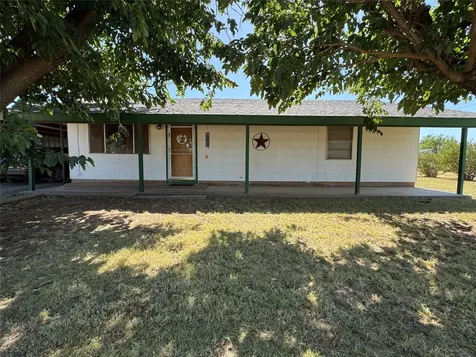 335 S Monroe Avenue Aspermont TX 79502