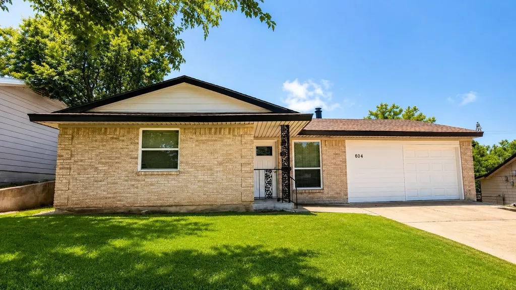 604 Holly Lane Duncanville TX 75116