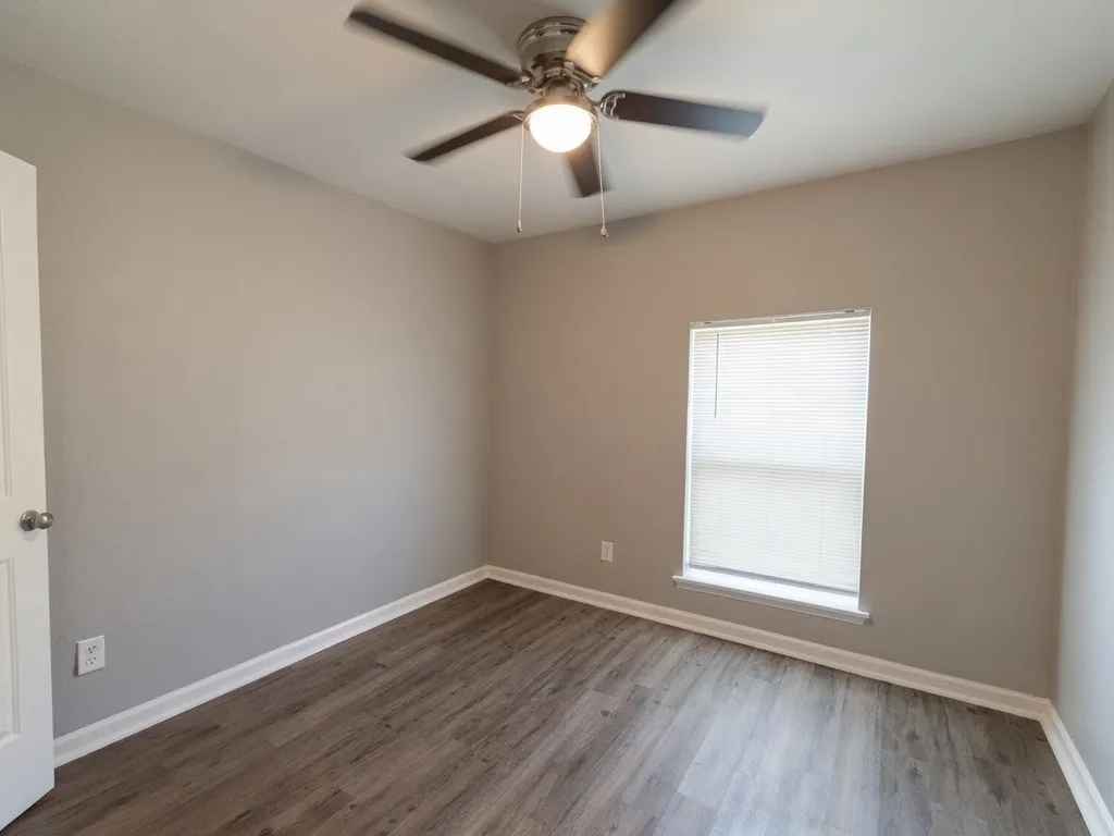 524 Cole Avenue Saginaw TX 76179