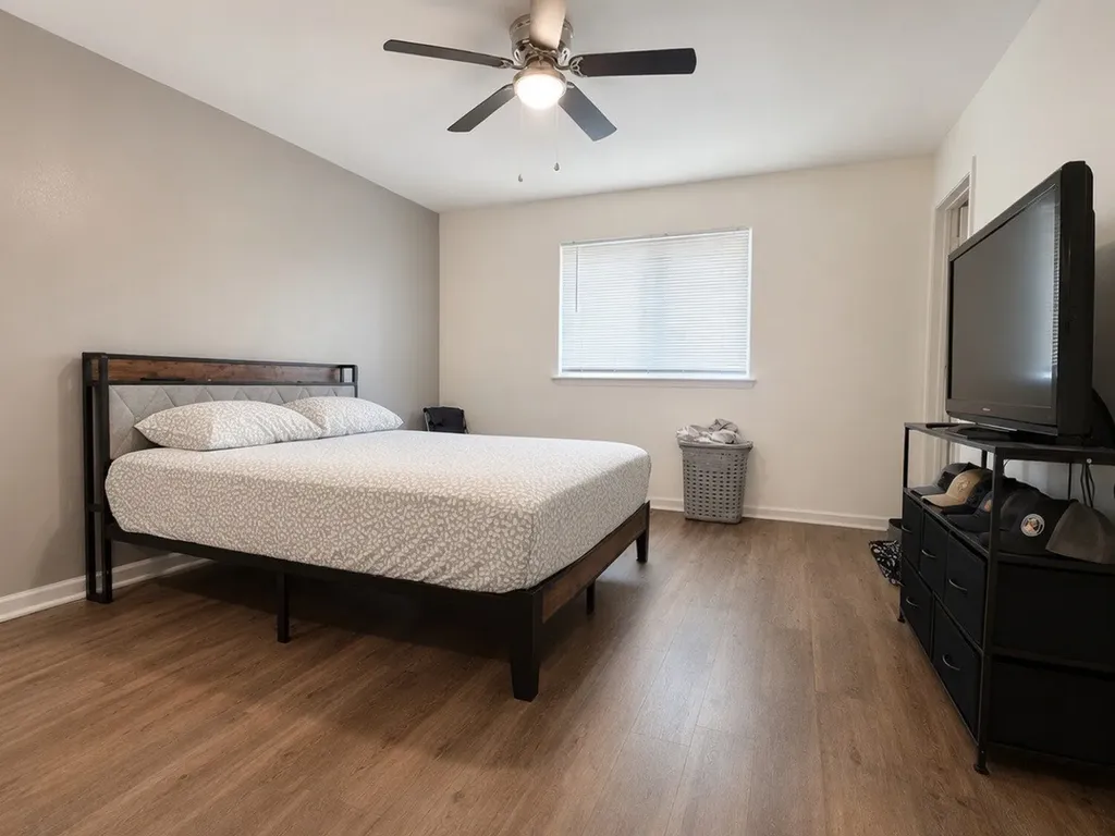 524 Cole Avenue Saginaw TX 76179