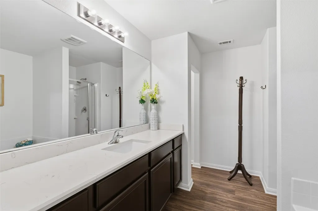 14229 Bridgeview Lane Dallas TX 75253