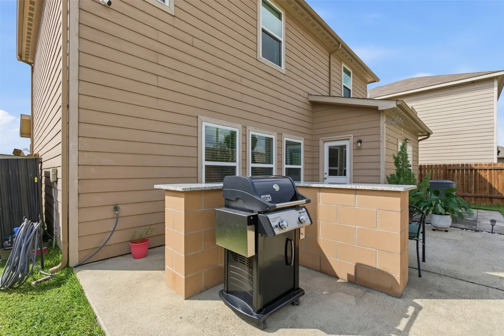 14229 Bridgeview Lane Dallas TX 75253