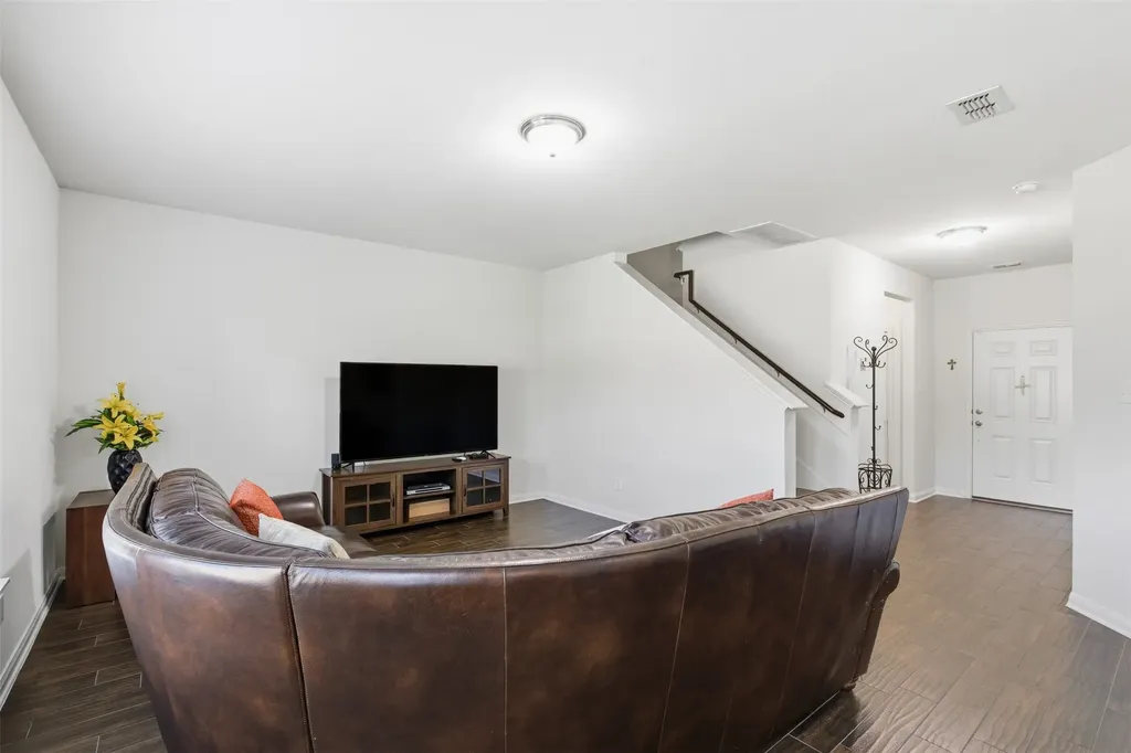 14229 Bridgeview Lane Dallas TX 75253