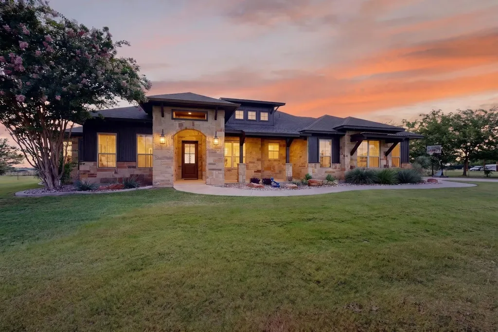 10509 County Road 1001 Godley TX 76044