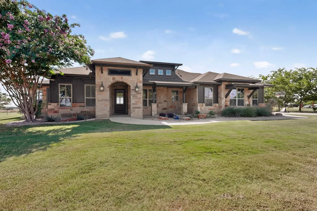 10509 County Road 1001 Godley TX 76044