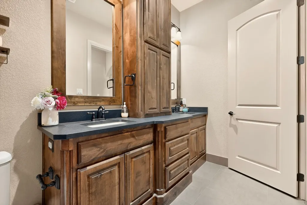 10509 County Road 1001 Godley TX 76044