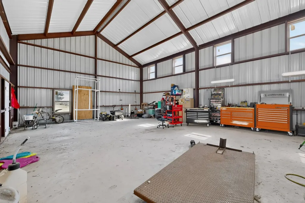 10509 County Road 1001 Godley TX 76044