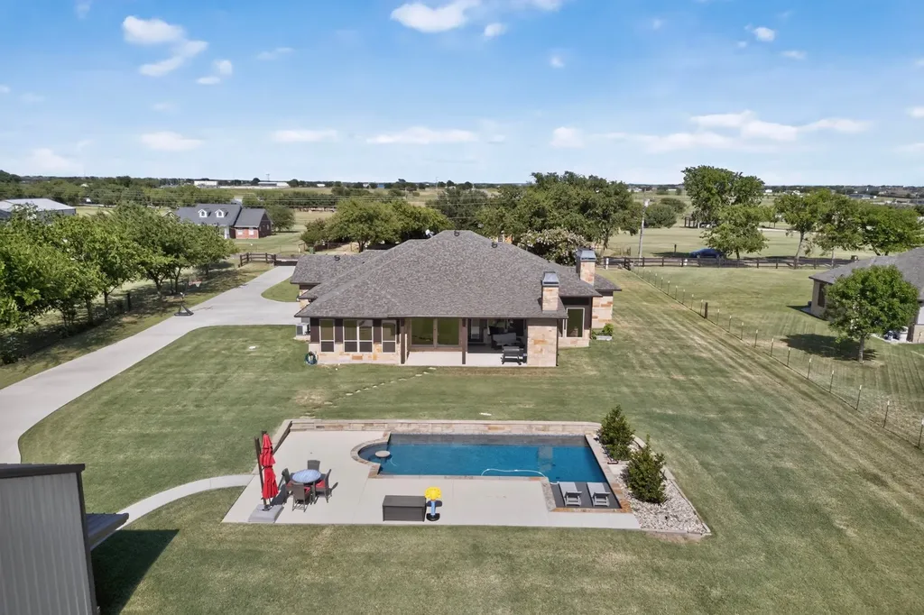 10509 County Road 1001 Godley TX 76044