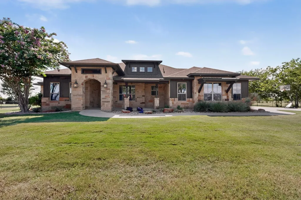 10509 County Road 1001 Godley TX 76044