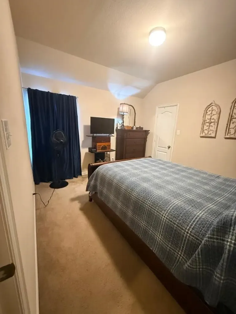 136 Holly Street Waxahachie TX 75165