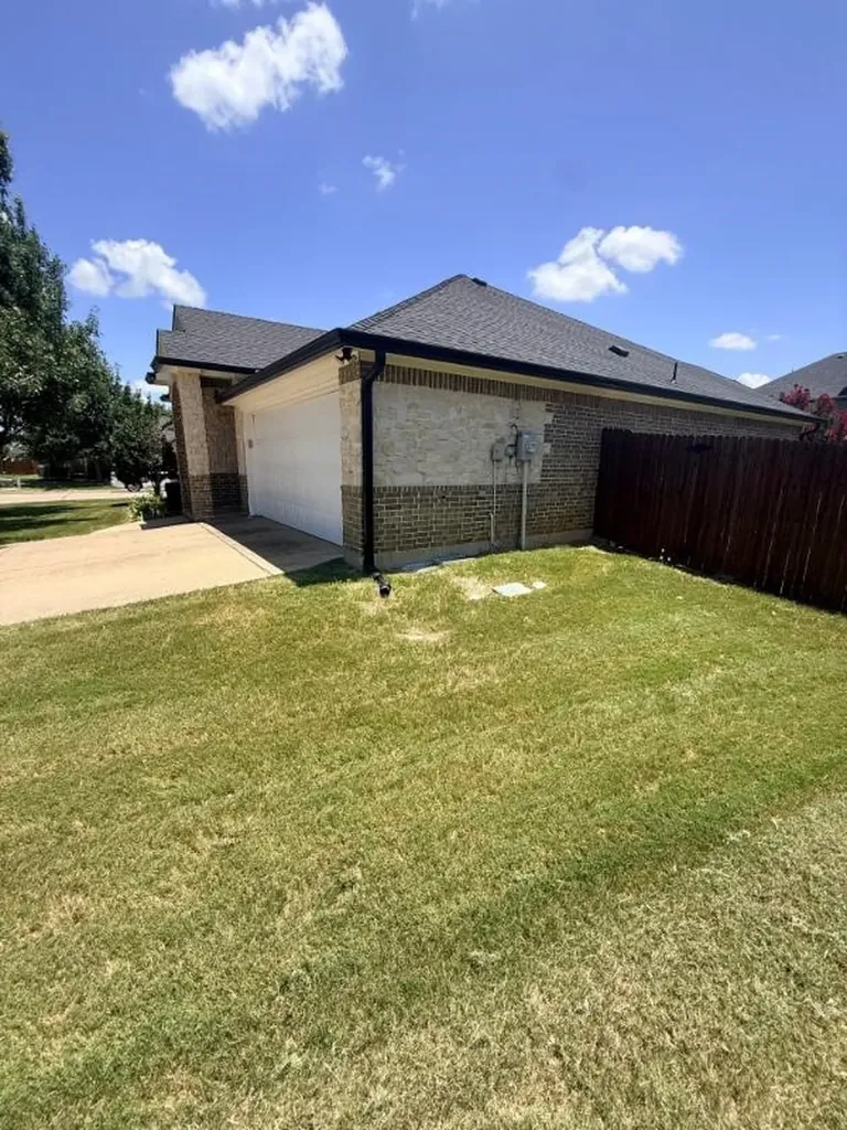 136 Holly Street Waxahachie TX 75165