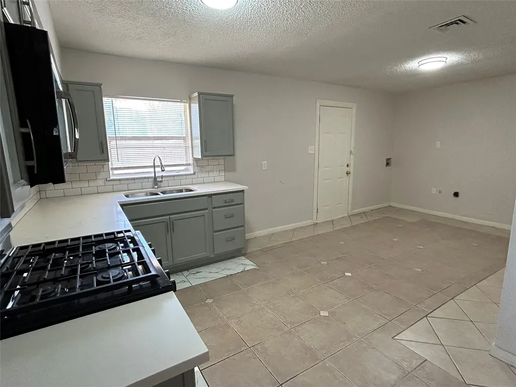 130 W Cherry Point Drive Dallas TX 75232