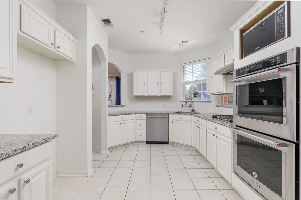 14617 Woodshadow Lane Addison TX 75001
