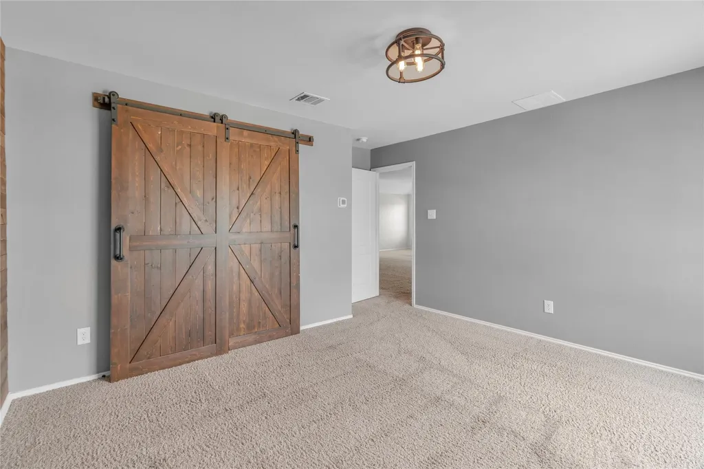 928 Casa Grandes Drive Arlington TX 76002