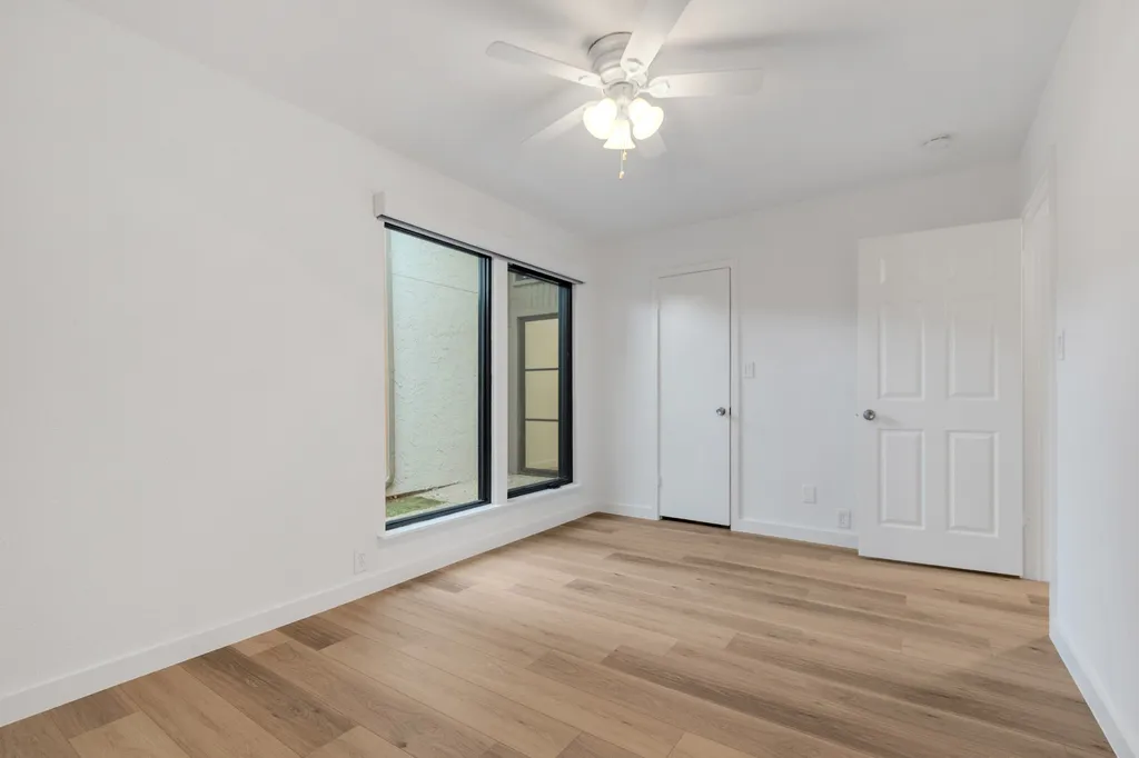 9838 Amberton Parkway Dallas TX 75243