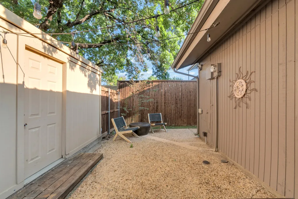 9838 Amberton Parkway Dallas TX 75243