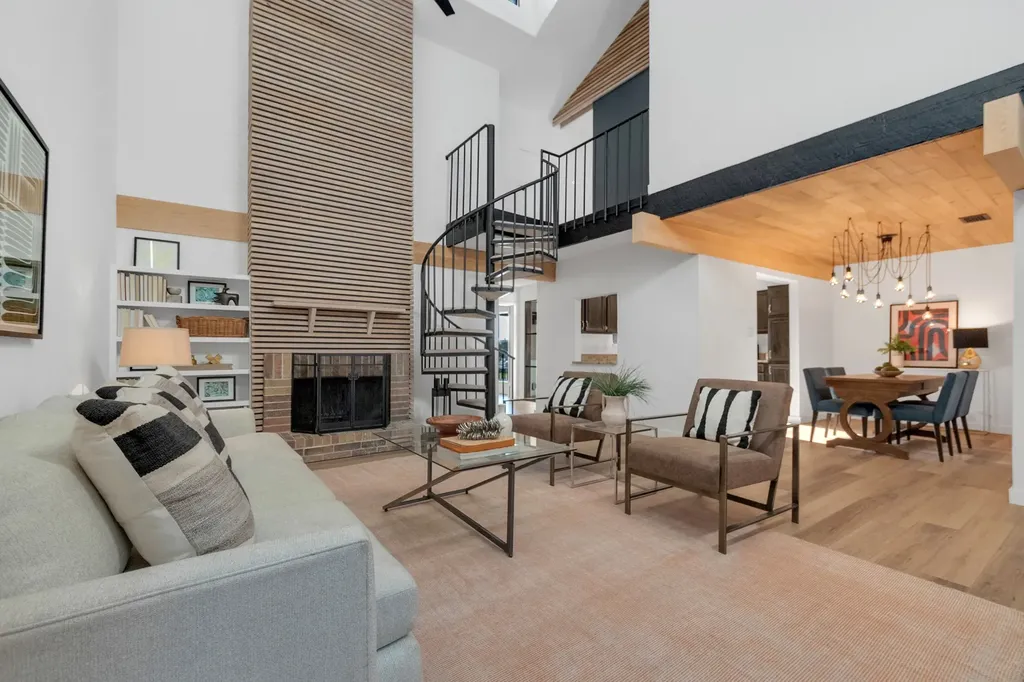 9838 Amberton Parkway Dallas TX 75243