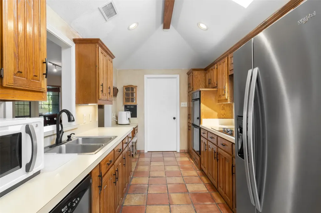 2739 Sedgeway Lane Carrollton TX 75006