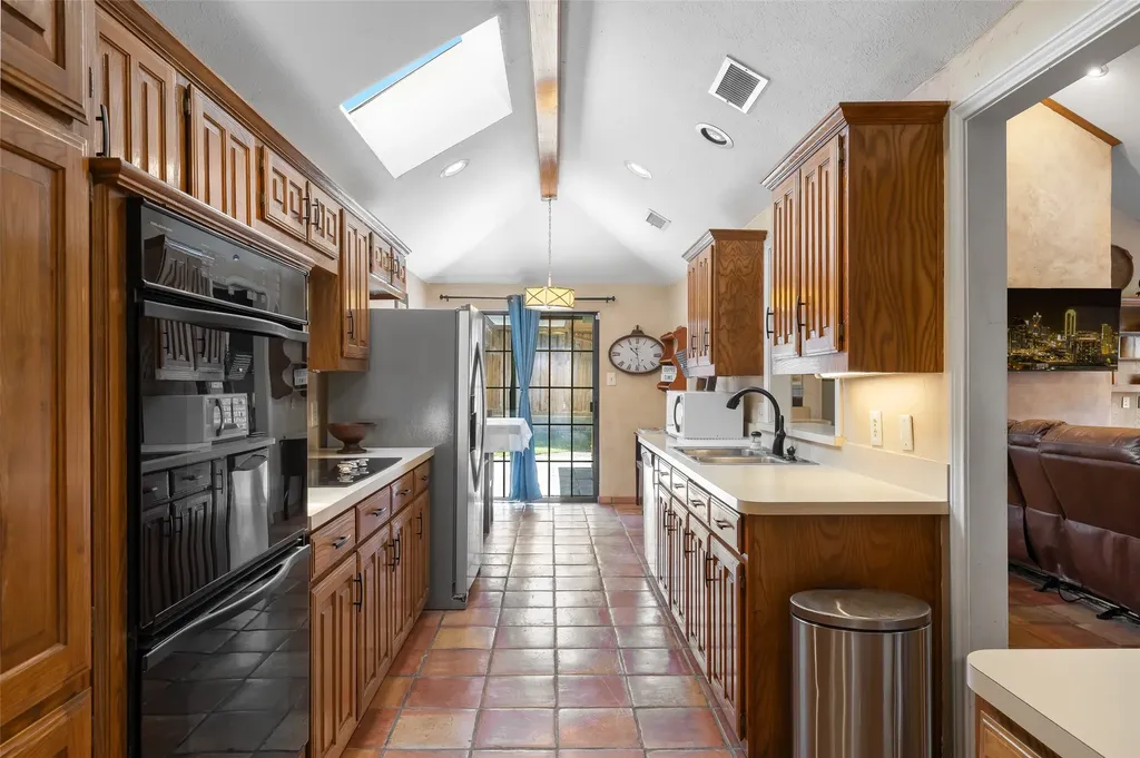 2739 Sedgeway Lane Carrollton TX 75006