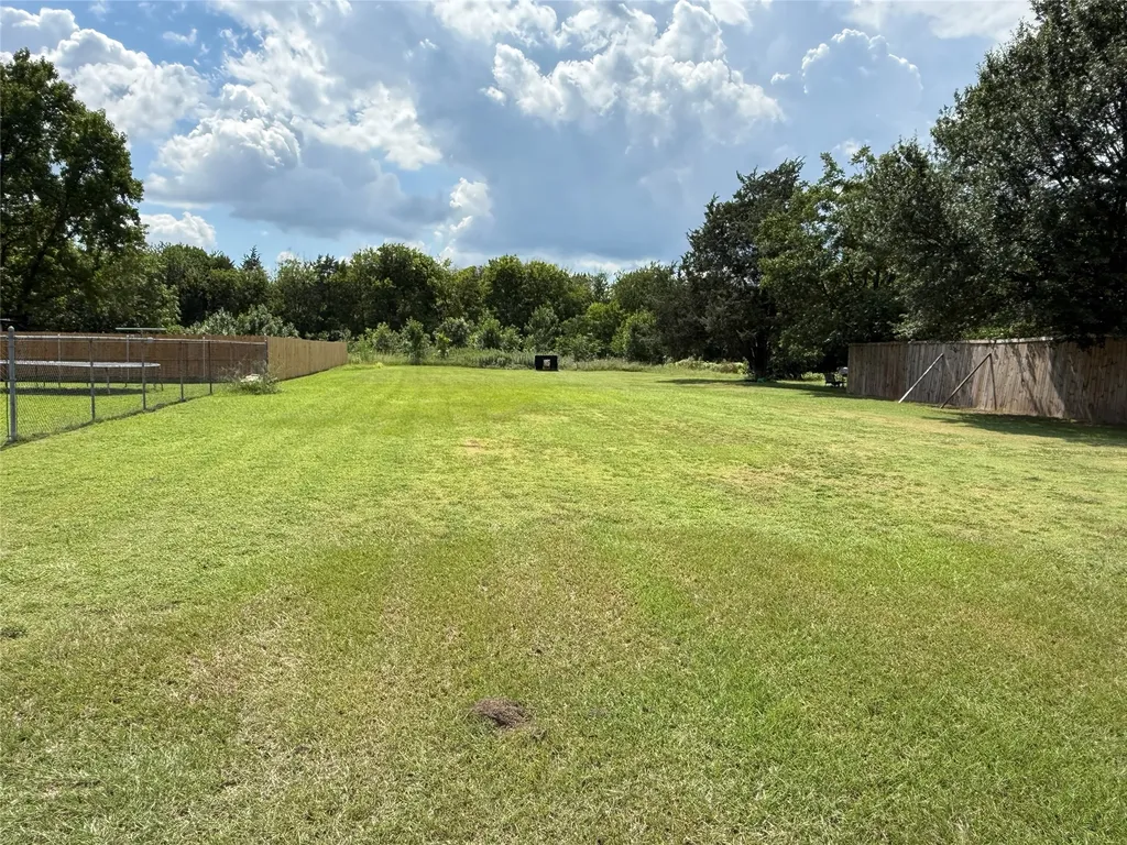 4004 Seventh Greenville TX 75401