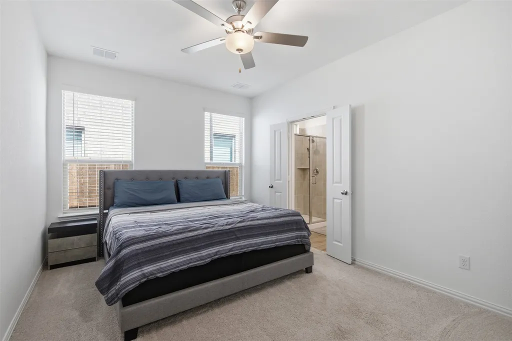 1121 Western Yarrow Avenue Justin TX 76247