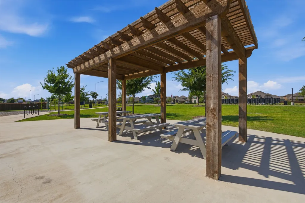 1121 Western Yarrow Avenue Justin TX 76247