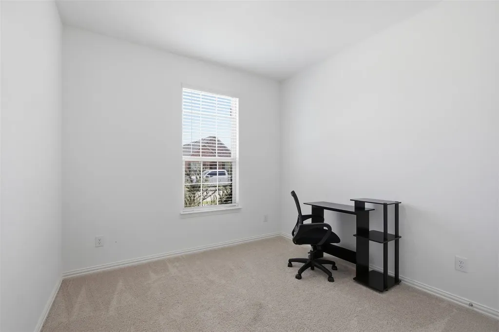 1121 Western Yarrow Avenue Justin TX 76247