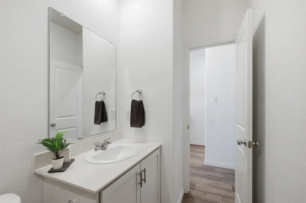 1121 Western Yarrow Avenue Justin TX 76247