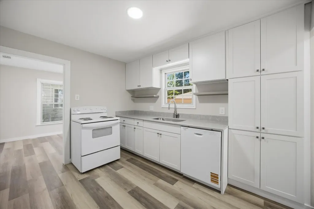 1405 Inwood Boulevard Garland TX 75042