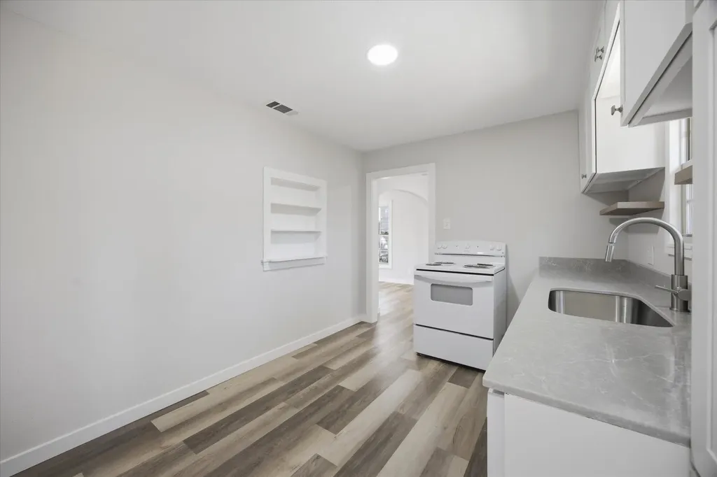 1405 Inwood Boulevard Garland TX 75042