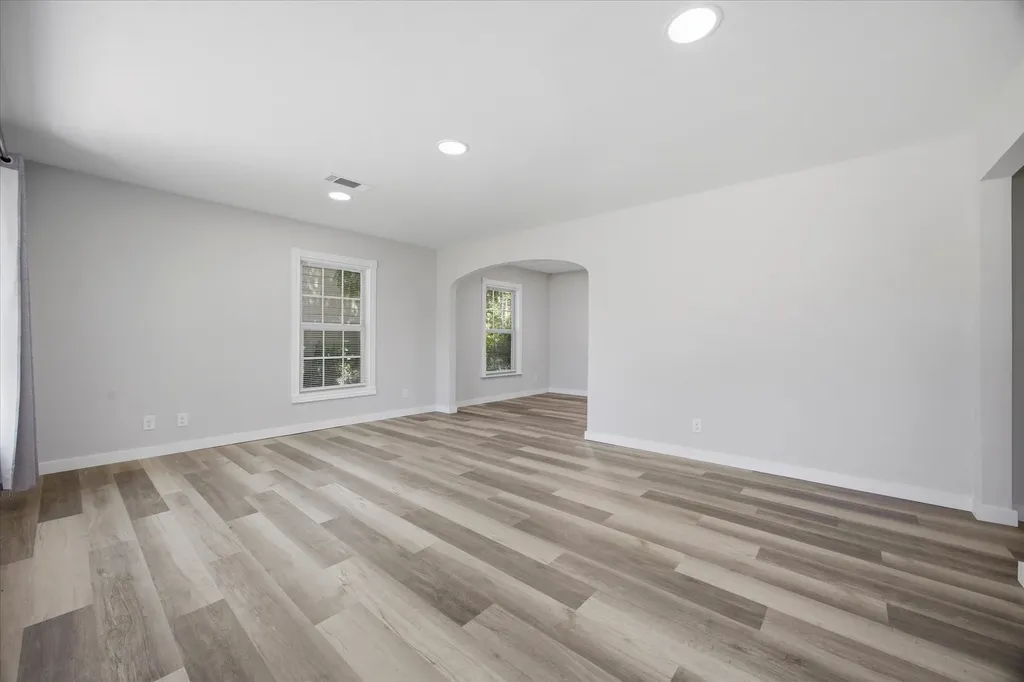 1405 Inwood Boulevard Garland TX 75042