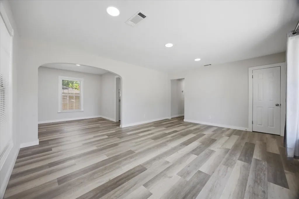 1405 Inwood Boulevard Garland TX 75042