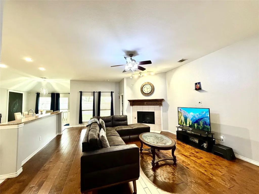 10312 Flat Creek Trail Mckinney TX 75072