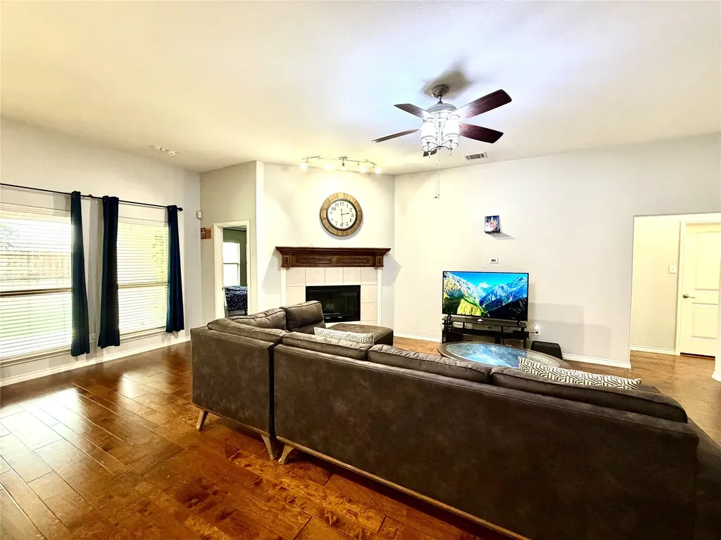 10312 Flat Creek Trail Mckinney TX 75072
