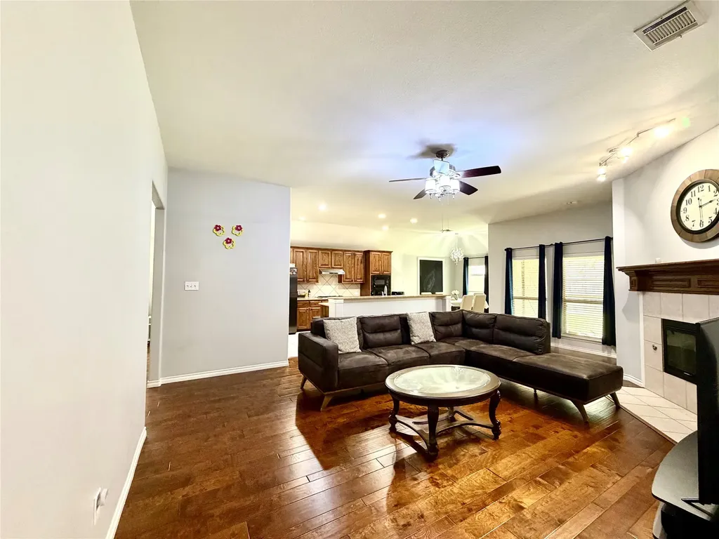 10312 Flat Creek Trail Mckinney TX 75072