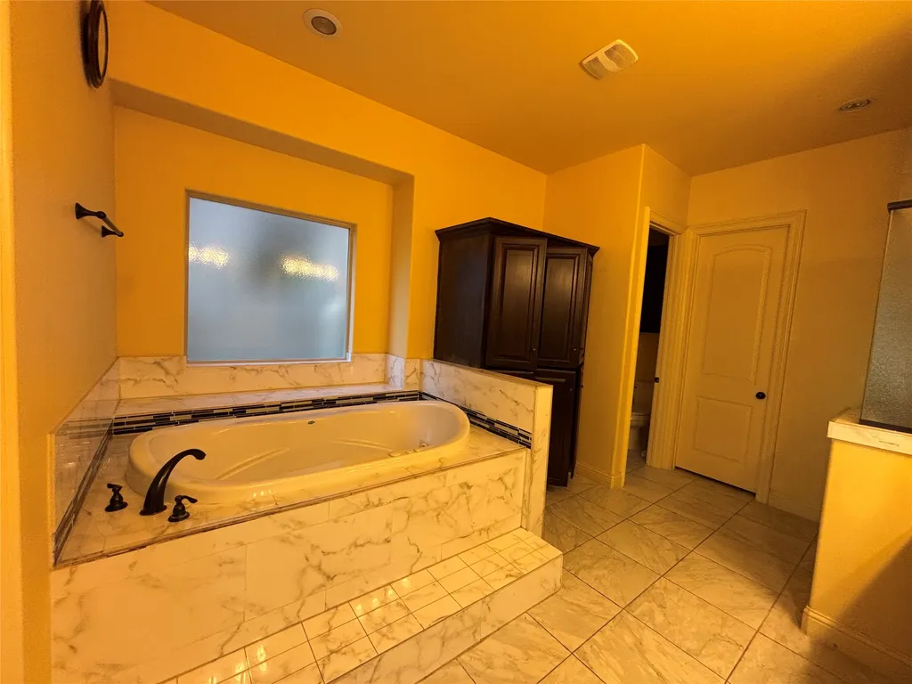 2807 Borama Drive Irving TX 75062