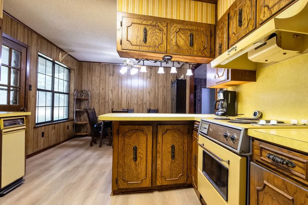 120 Peterson Drive Benton LA 71006