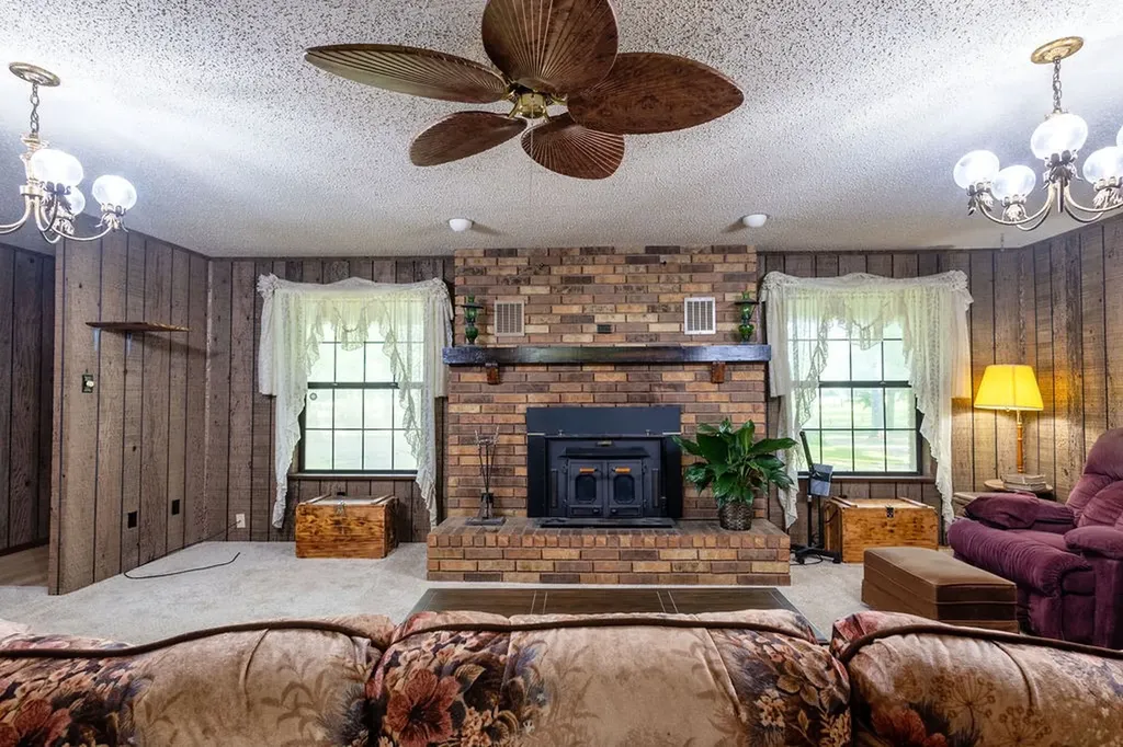 120 Peterson Drive Benton LA 71006