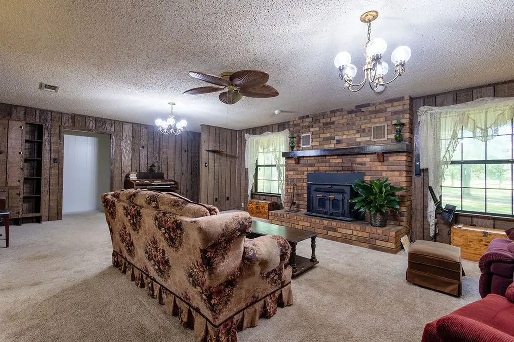 120 Peterson Drive Benton LA 71006