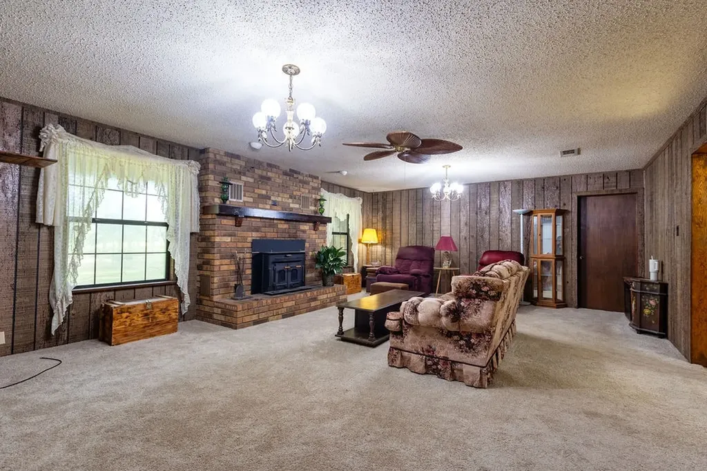 120 Peterson Drive Benton LA 71006