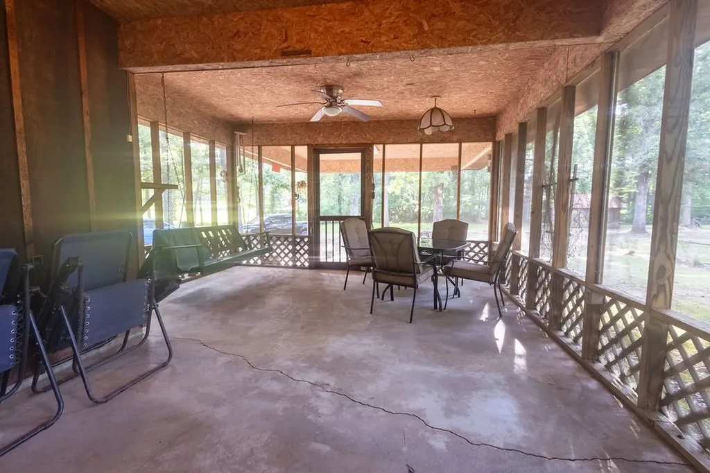 120 Peterson Drive Benton LA 71006