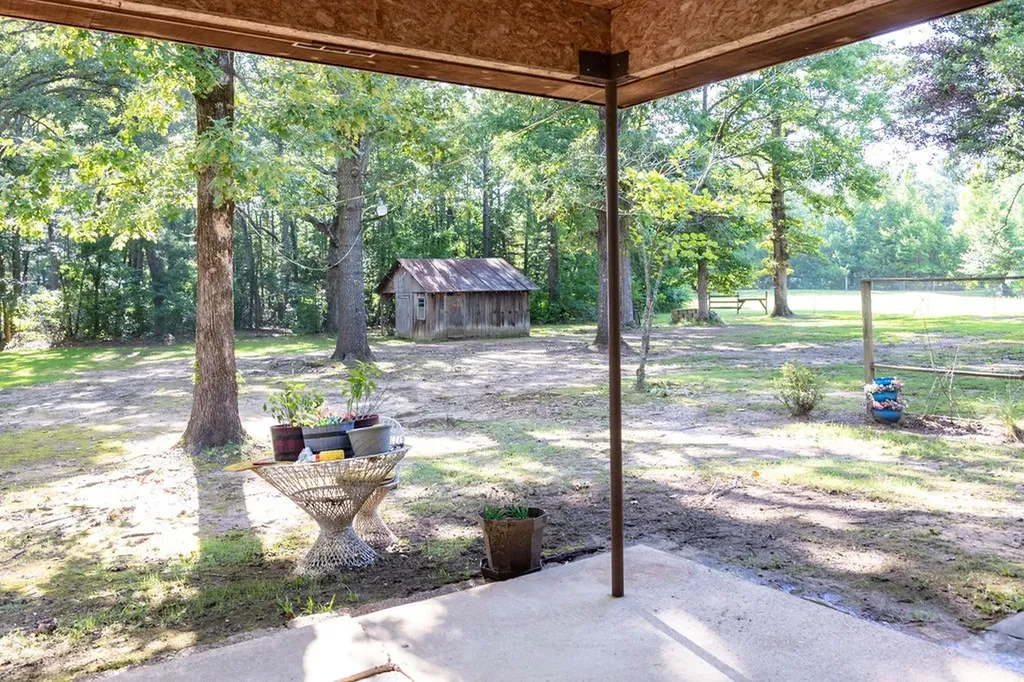 120 Peterson Drive Benton LA 71006